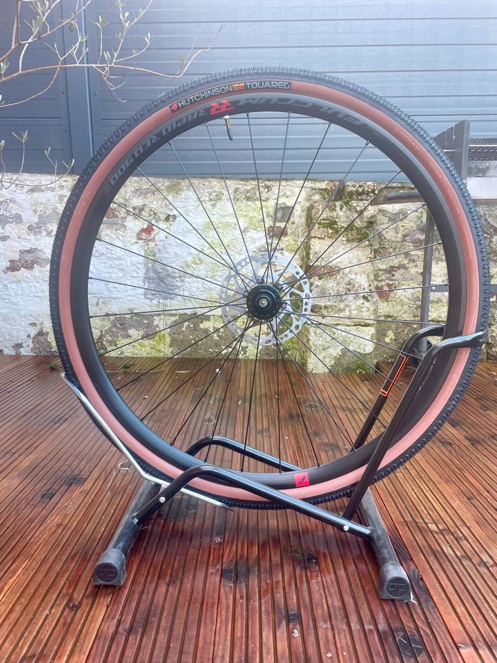 LRS Fulcrum Red 900 DB 28" Hutchinson Reifen Shimano XT-Kassette in Köln