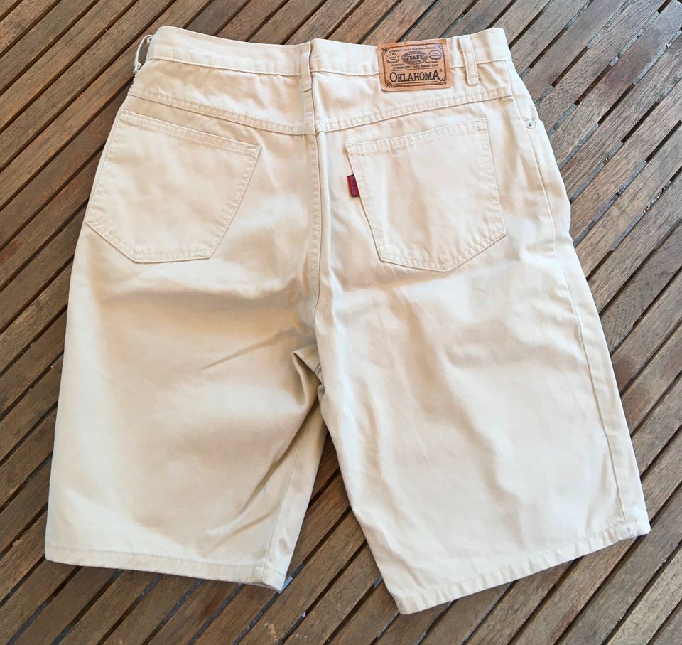 Herren - Bermudas / Shorts / Sommerhose / Hose - Gr. 33 / L in Nienstädt