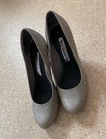 1x Goldene Pumps Gr. 38 Tamaris NEU Bayern - Küps Vorschau