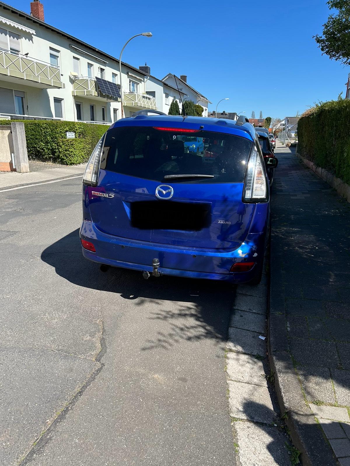 Abbildung des Autos Mazda 5 sieben Sitzer