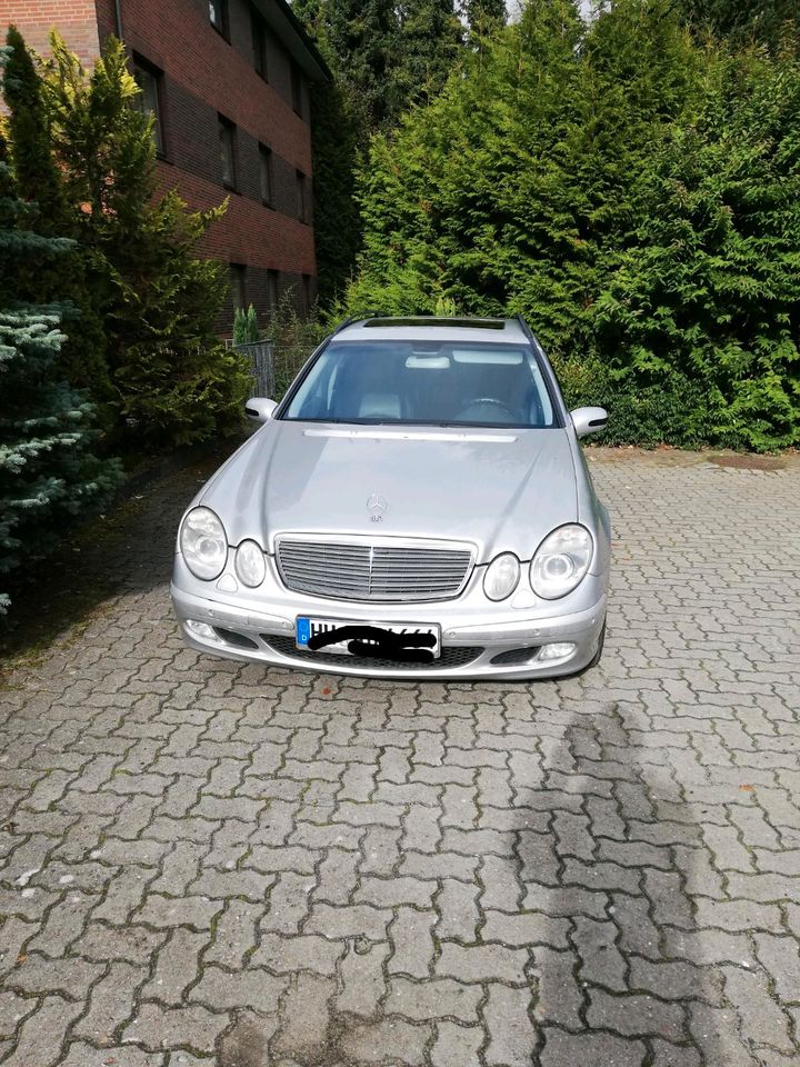 Mercedes Benz E 240 V6 in Hamburg