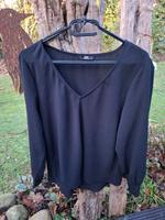Langarmshirt  / Bluse von Only, Gr. M schwarz Niedersachsen - Worpswede Vorschau