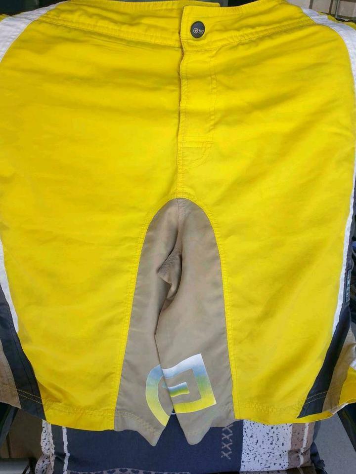 Chiemsee Badeshorts Sporthose Schwimmshorts Kiteshorts XL in Ennigerloh