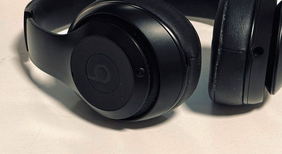 Beats Studio 3 Wireless overear Kopfhörer in Ribnitz-Damgarten