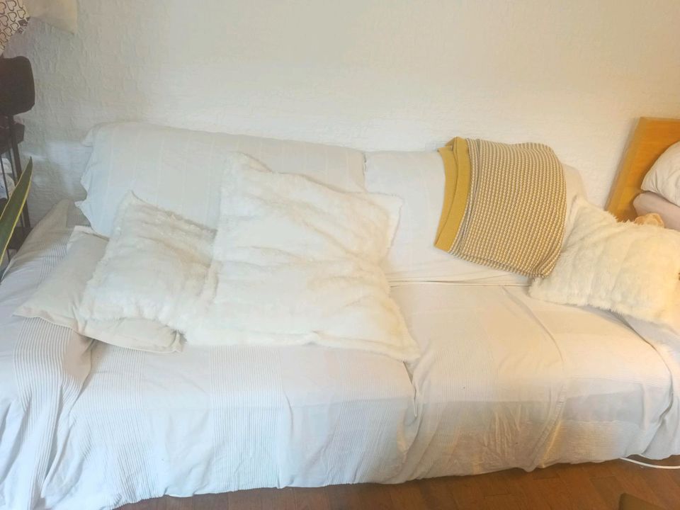 Gebrauchtes Sofa / Couch in Wiesbaden