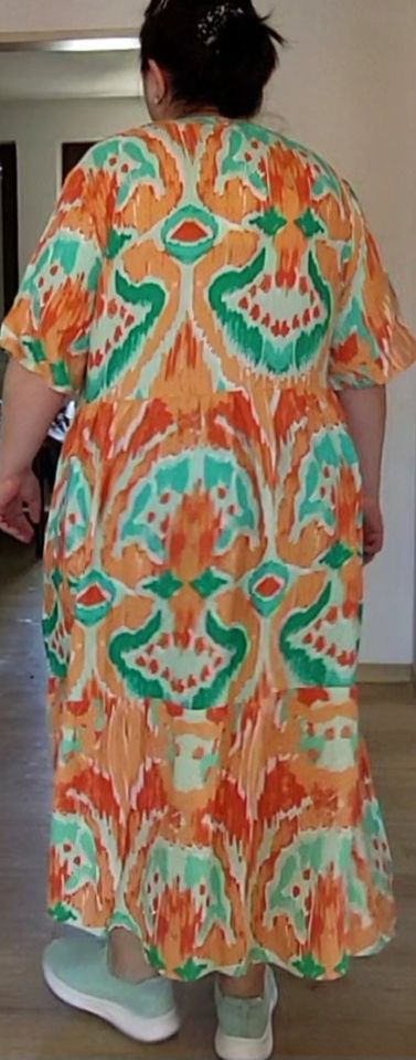 Платье летнее новое размер 46 ( подойдёт на 50) in Schotten