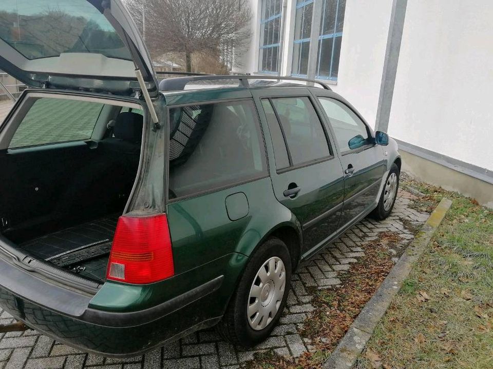 VW Golf IV Variant in Roßwein