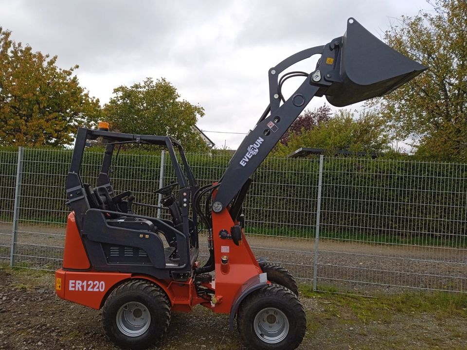 Everun ER1220 Hoflader Hub 1,2 to Kubota Motor Euro V SBF in Brockscheid