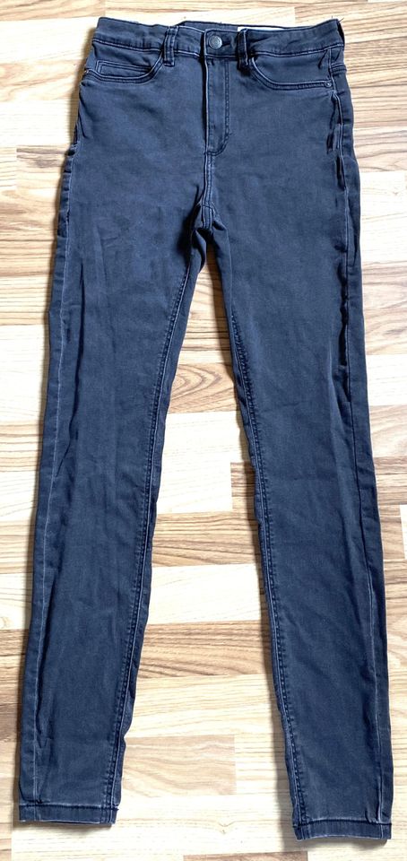 NOISY MAY Jeans Hose, Callie, Gr.: W 28 / L 32, Grau, Damenhose in Himmelpforten