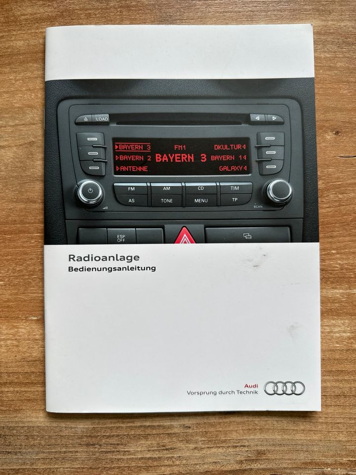 Audi A3 8PA Sportback Autoradio Concert 2 in Idstedt