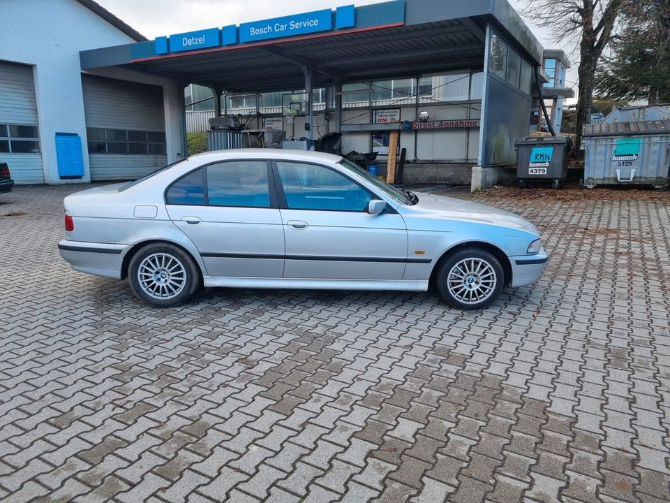 BMW 520i 520i in Schlier