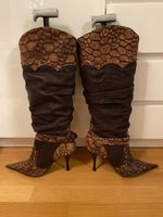 *Absoluter Hingucker* Aufwändig verzierte High-Heel-Stiefel in 39 Hamburg - Wandsbek Vorschau