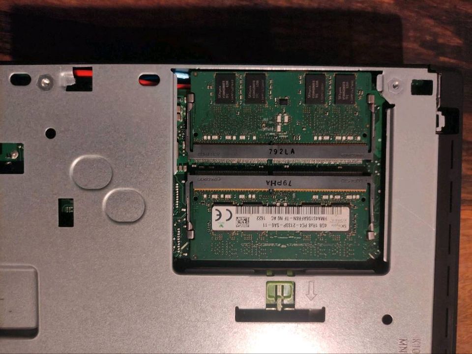 Fujitsu Esprimo Q556/2 Mini PC - Intel 7th Gen 2 Cores/4 Threads in Bonn