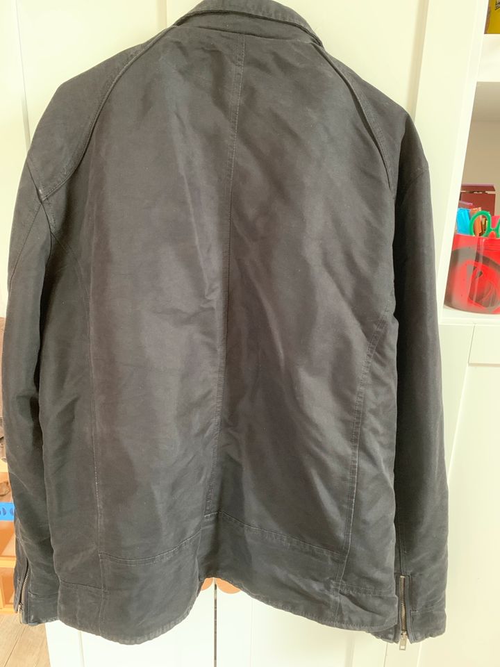 Schwarze Herrenjacke C&A in Leverkusen