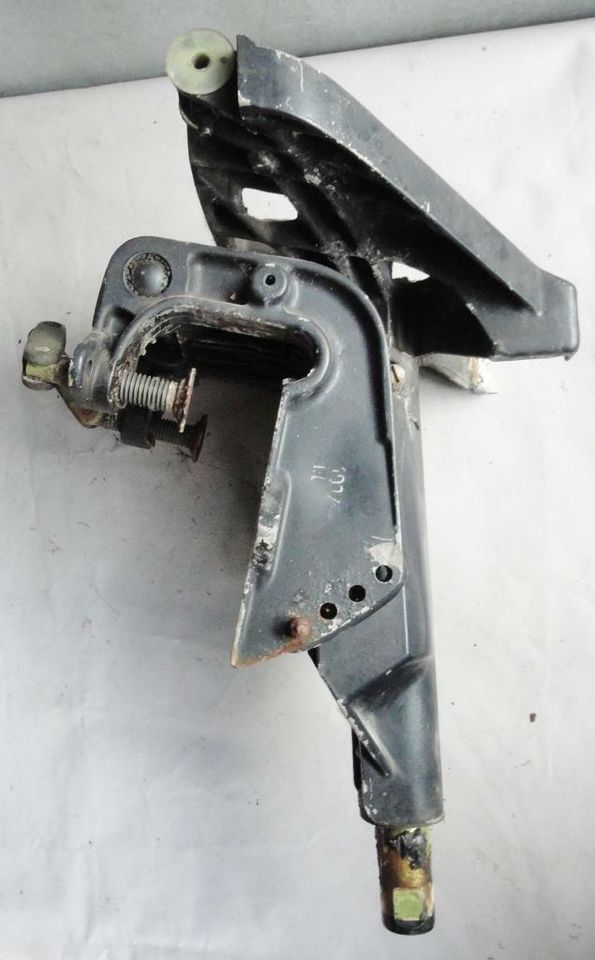 A405M16 Evinrude E4RDHLESR ArtNr: 0329910 Bracket in Schorfheide