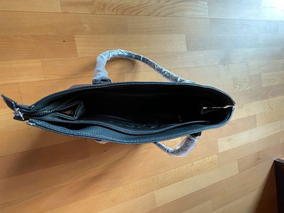 Handtasche schwarz neu Damentasche in Willich