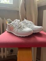 Nike Sneaker Größe 38,5 1x getragen Berlin - Schöneberg Vorschau
