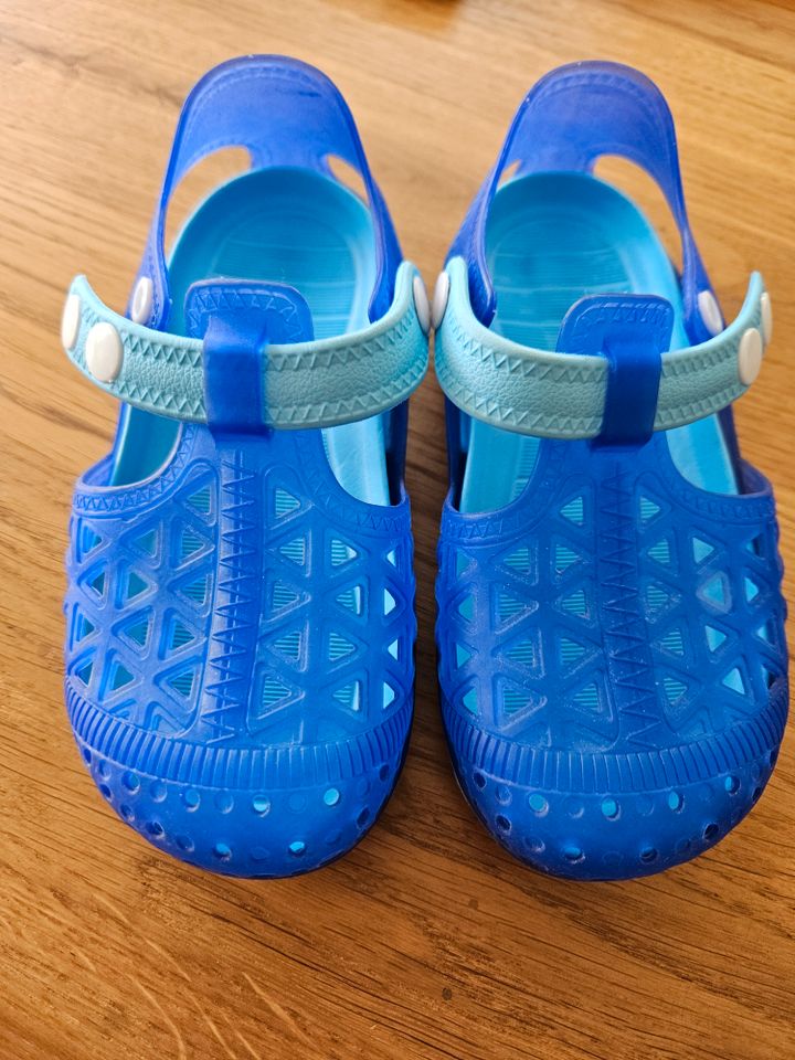 Kinder Sommer Badesandalen/Badeschuhe/ Sommer Hausschuhe Gr.28 in Wiesbaden