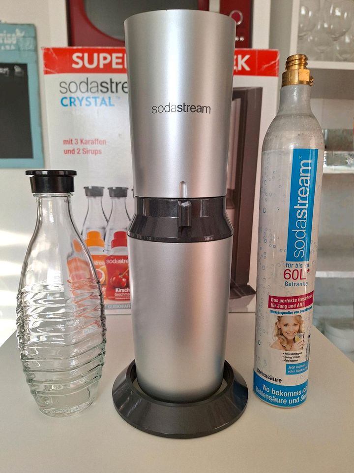 Sodastream cristal inkl Zubehör in Haibach Unterfr.