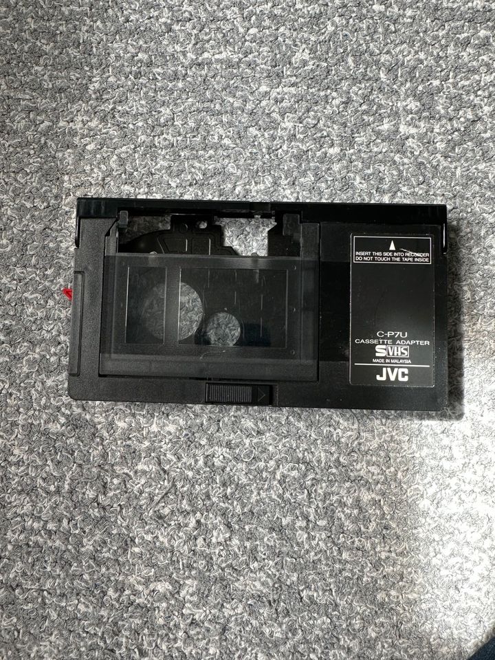 JVC C-P7U S-VHS Cassette Adapter in Frankfurt am Main