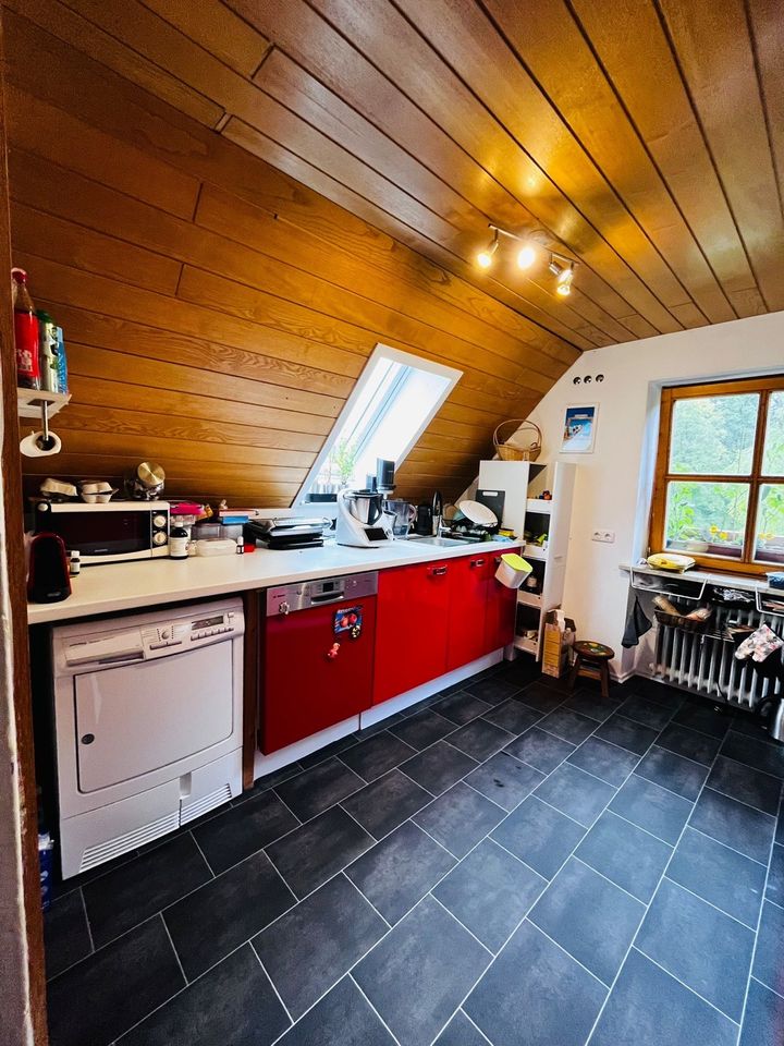 Küche mit Geräte in Landshut