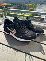 Nike Waffle One SE Damen Turnschuhe Schwarz Gr. 40 Hessen - Lampertheim Vorschau