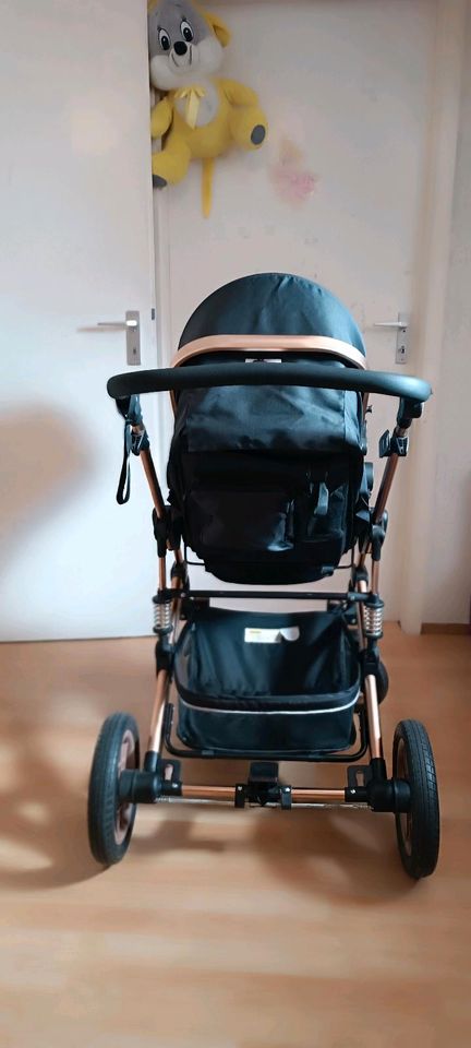 Kinderwagen+ Autoschale in Nürnberg (Mittelfr)