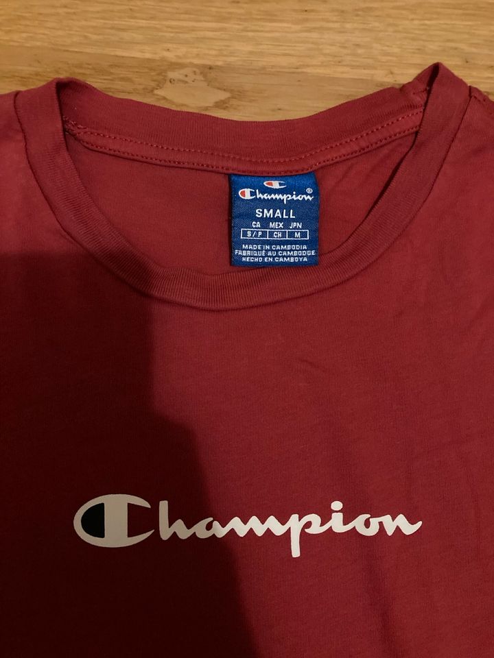 Champion unisex T-Shirt schönes t-Shirt rot S in Ahaus