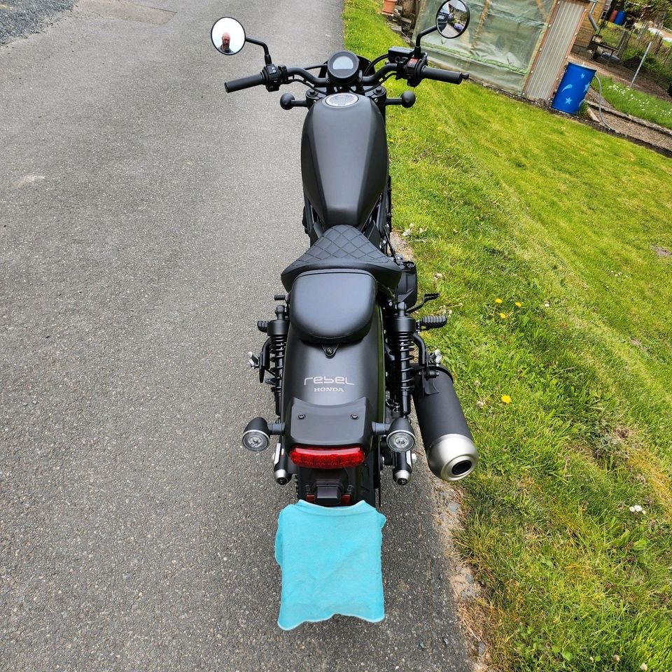 Honda CMX 500 Rebel Special nur 700km in Weilmünster