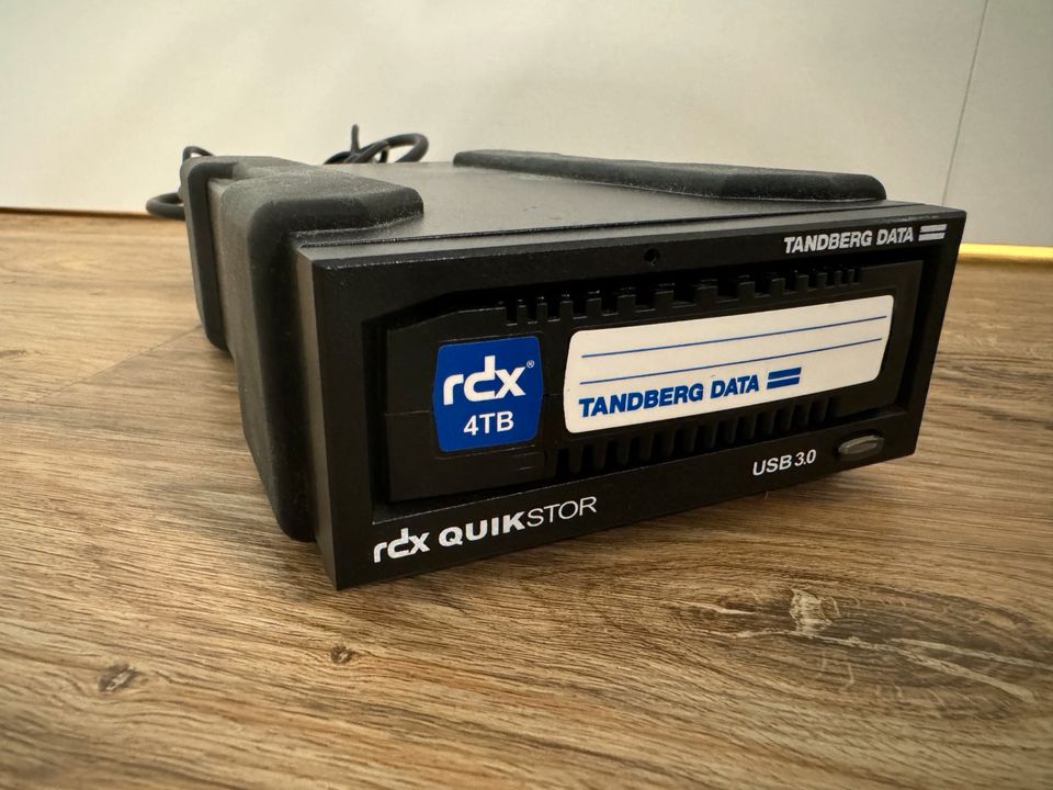 Tandberg Data RDX-Laufwerk QuickStor RDX USB 3.0, 4TB Datenband in Apensen