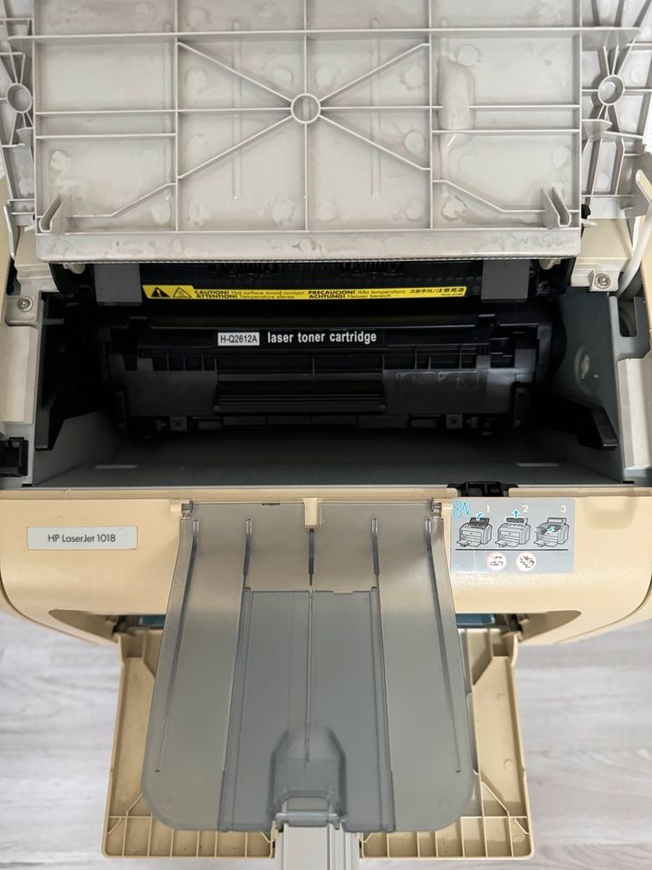 Laserdrucker Mono Drucker Printer funktioniert HP LaserJet 1018 in Gelsenkirchen