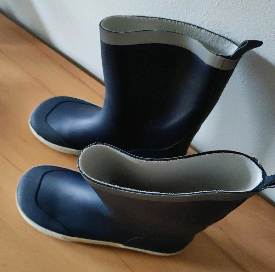 Gummistiefel, leicht gefüttert, Größe 34, blau, Top Zustand in Schülldorf