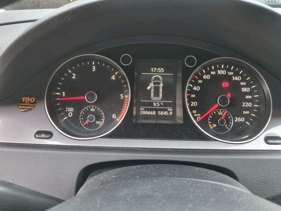 Volkswagen Passat in Friedberg (Hessen)