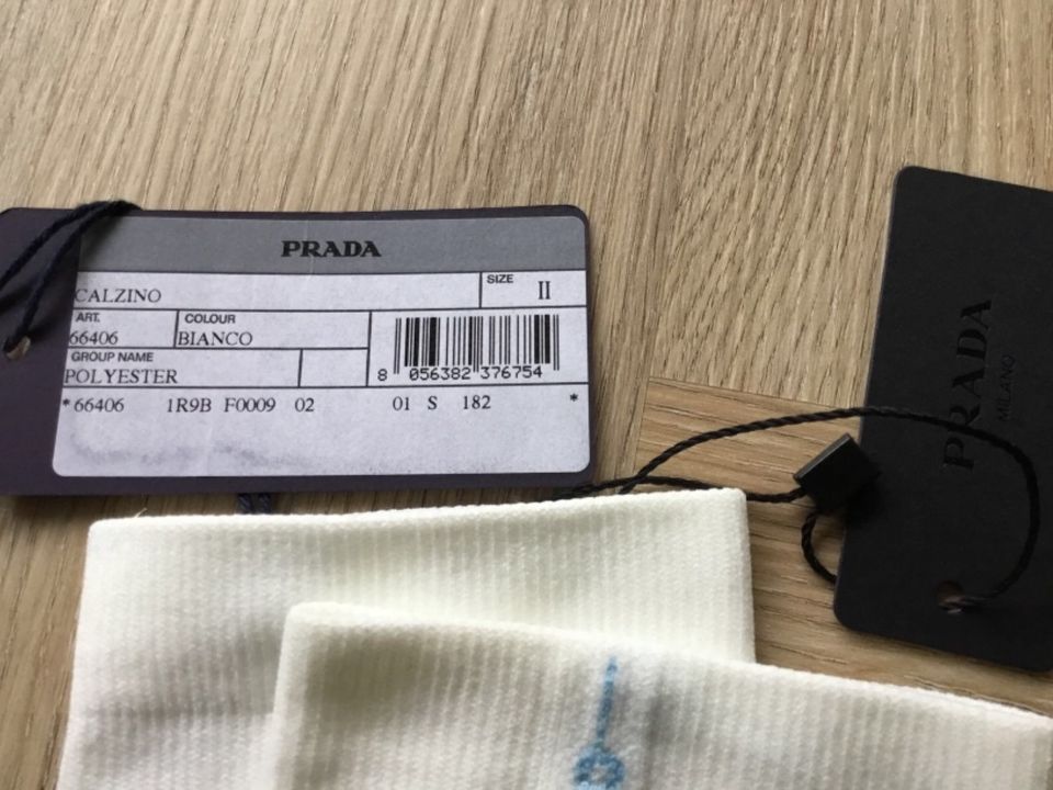 Prada Socken in Düsseldorf