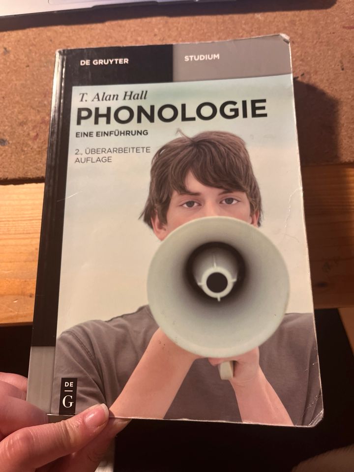 Phonologie T. Alan Hall in Bremen