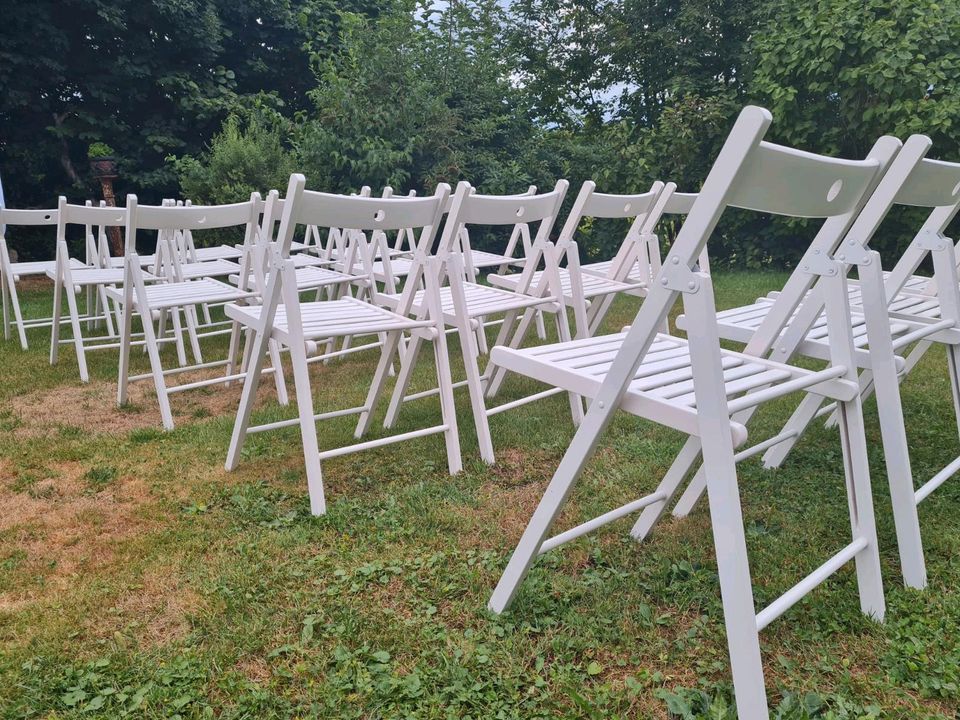 Weißer Stuhl weisse Stühle Freie Trauung hochzeit Geburtstag in Staig