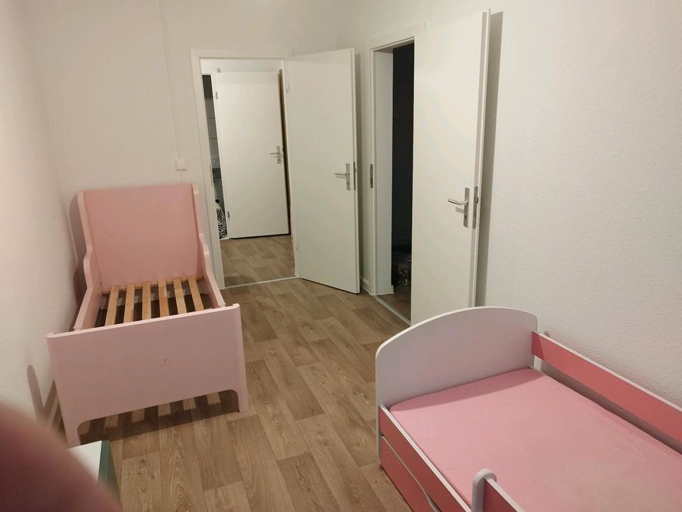 Mädchen Kinderbett in Cottbus