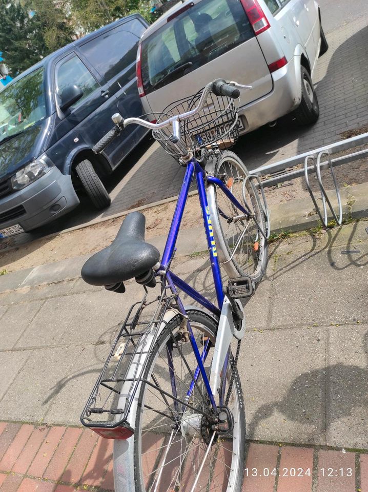 Zwei Fahrräder in Schwerin