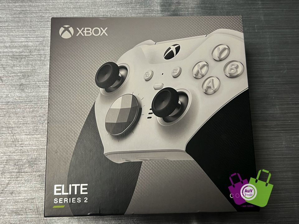 Xbox One - Elite Controller 2 - schwarz/weiß - NEUWERTIG / OVP in Centrum