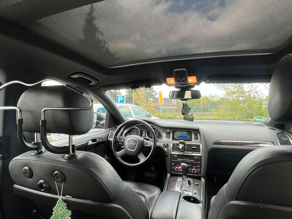 Gepflegter Audi Q7: 7-Sitzer mit hochwertiger Ausstattung! in Berlin