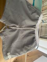 BOSS Badehose Gr M in hellgrau München - Trudering-Riem Vorschau