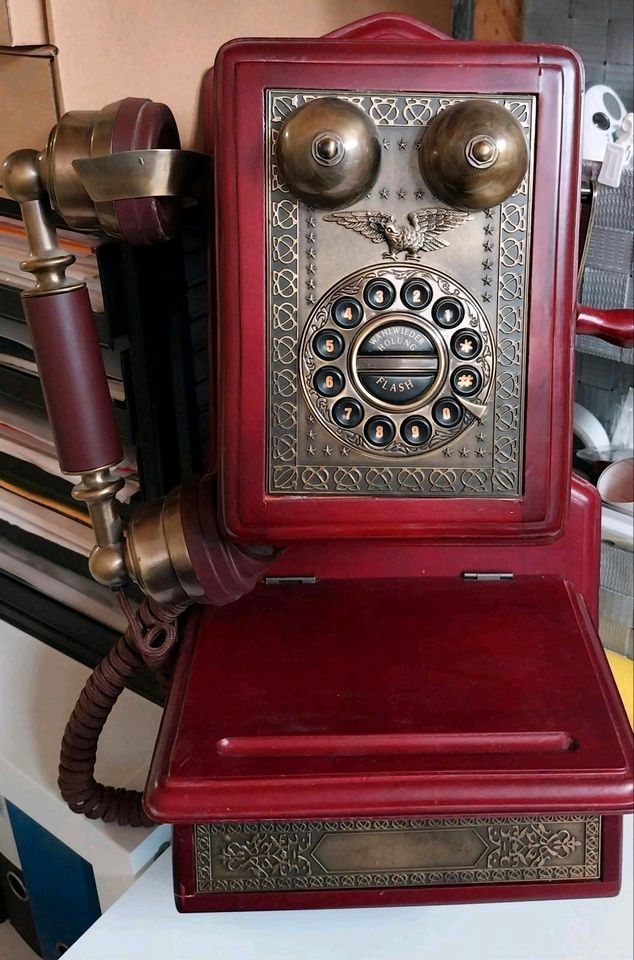 Tausche nostalgisches Repro Wandtelefon in Florstadt