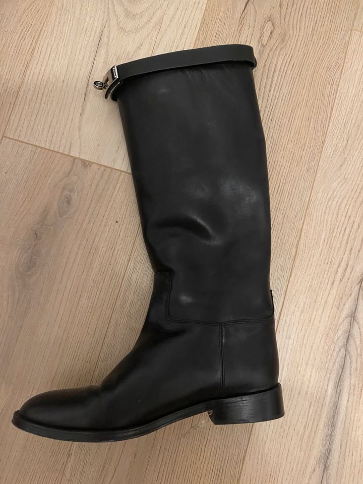 Hormes Luxus Stiefel Zara in Solingen