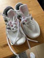Adidas Sneaker Gr. 38,5 Weiß Rosa Nordrhein-Westfalen - Lippetal Vorschau