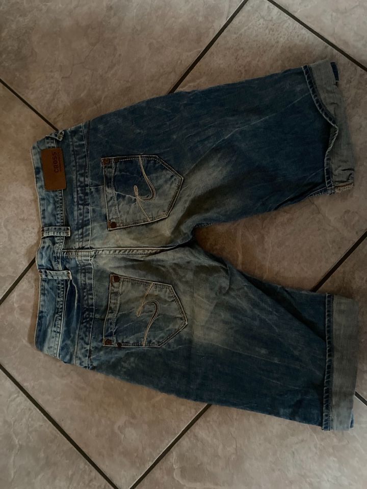 Kurze Jeans Hose gr.28 in Erolzheim