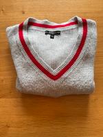 Guess Strickpullover grau/rot Nordrhein-Westfalen - Gelsenkirchen Vorschau