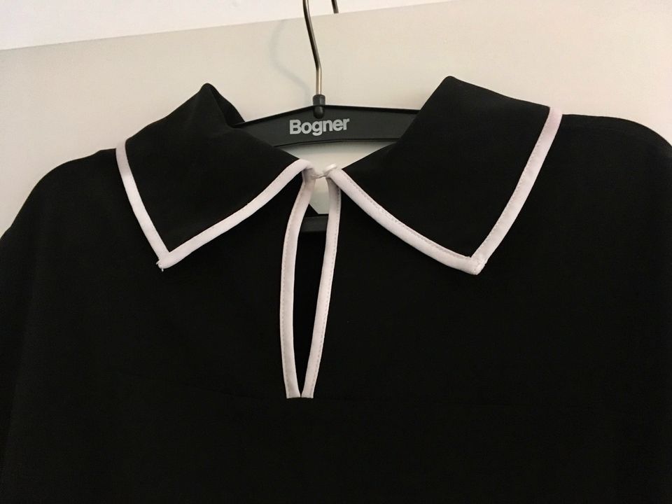 Schickes ZARA-Top * Bluse * schwarz mit weißen Applikationen in Dortmund