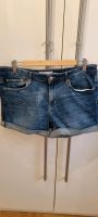 H&M L.o.g.g. Jeansshorts / Größe 31 Hessen - Erlensee Vorschau