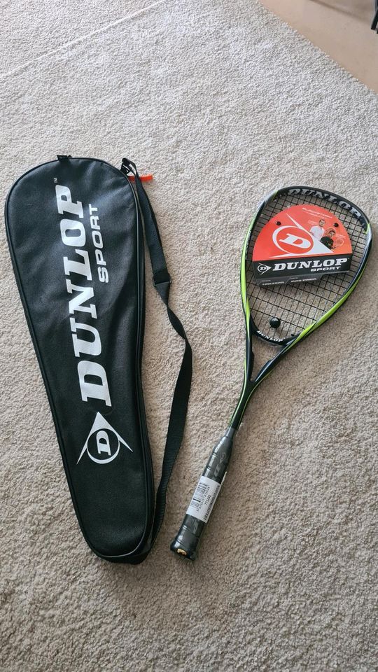 Dunlop Squashschläger Blackstorm Neu mit Tasche in Coburg