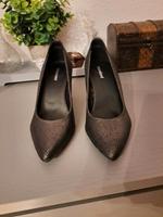 Damen Pumps Absatzschuhe Hessen - Büdingen Vorschau